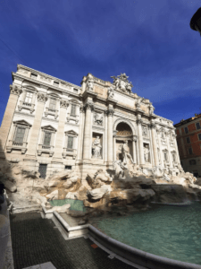 Insideat Le-9-piazze-piu-belle-di-Roma-fontana-di-trevi-225x300 The 9 most beautiful squares in Rome Outsideat the Blog  