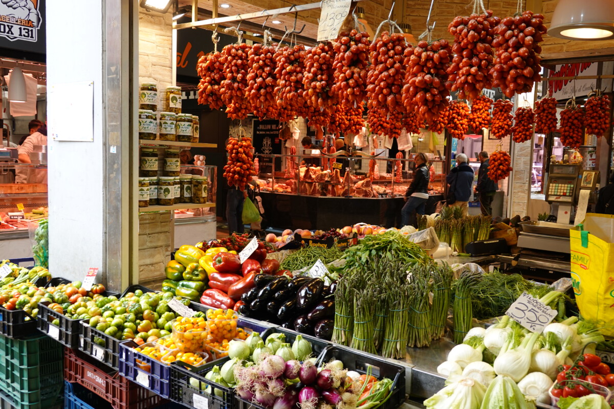 italian food market